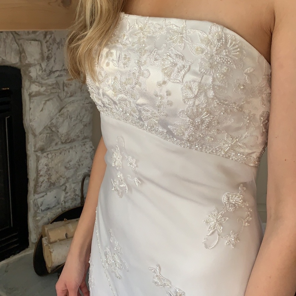 Alfred Angelo wedding dress size 4